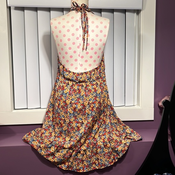 SHEIN Maternity Backless Floral Allover Print Halter Dress - Picture 5 of 6